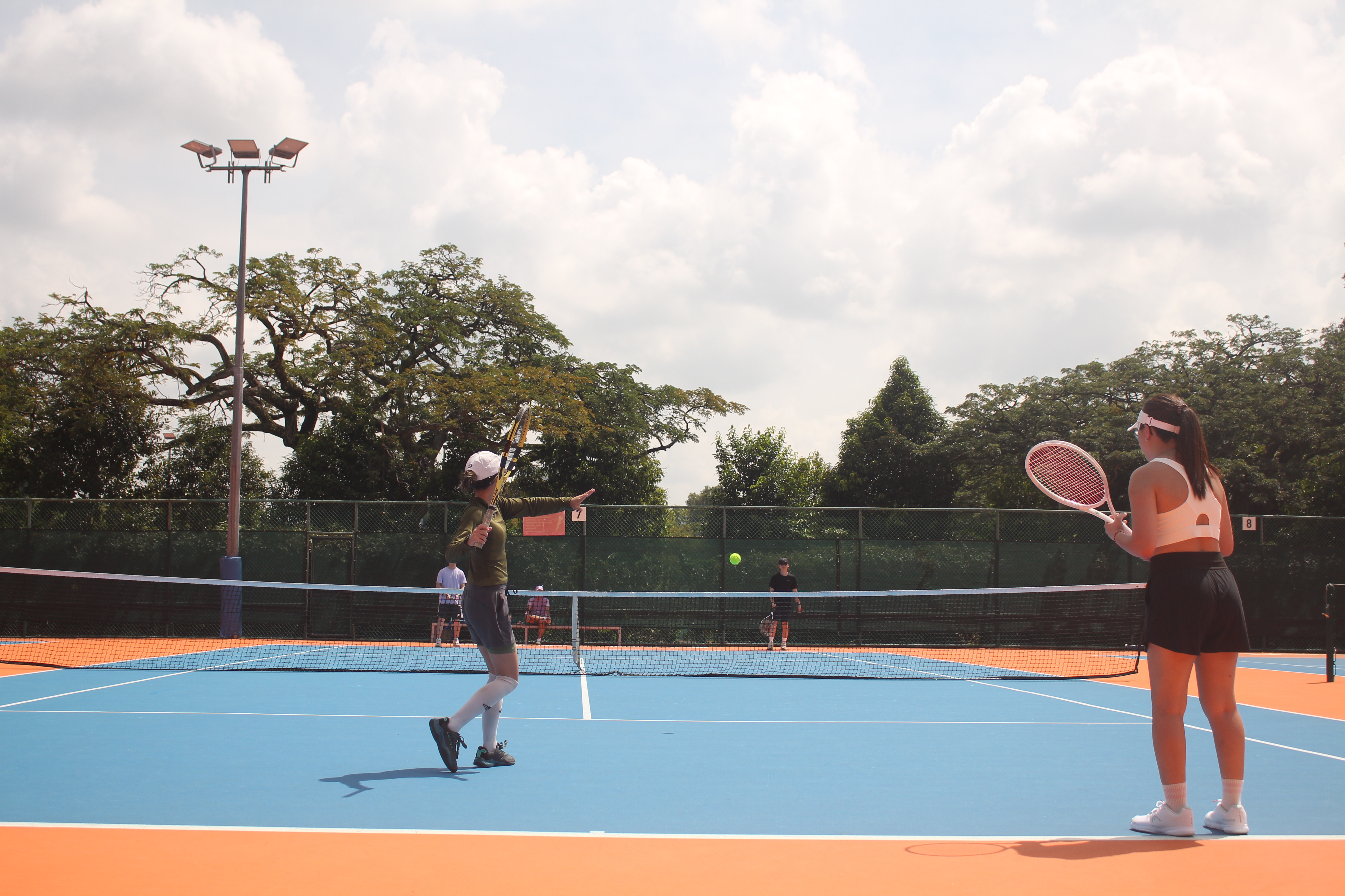 Sparring session at Bagel Tennis